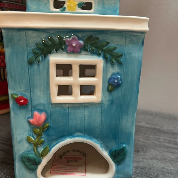 ‼️SOLD‼️Hello Kitty colorful Flower Shop Decor Accent Piece - Picture 3 of 8